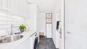 Photo 16- click for photo gallery